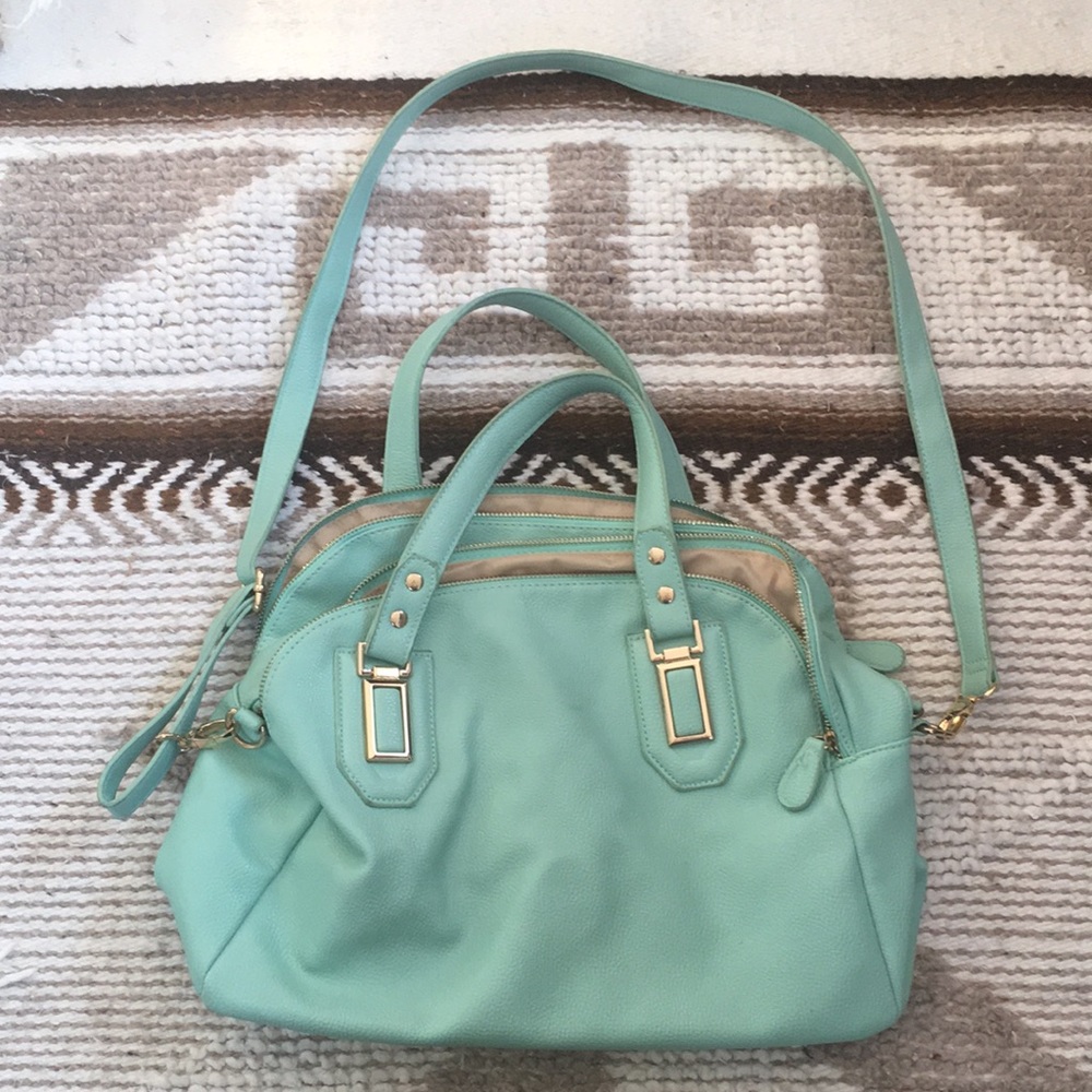 Attention Brand 3 zipper pocket purse